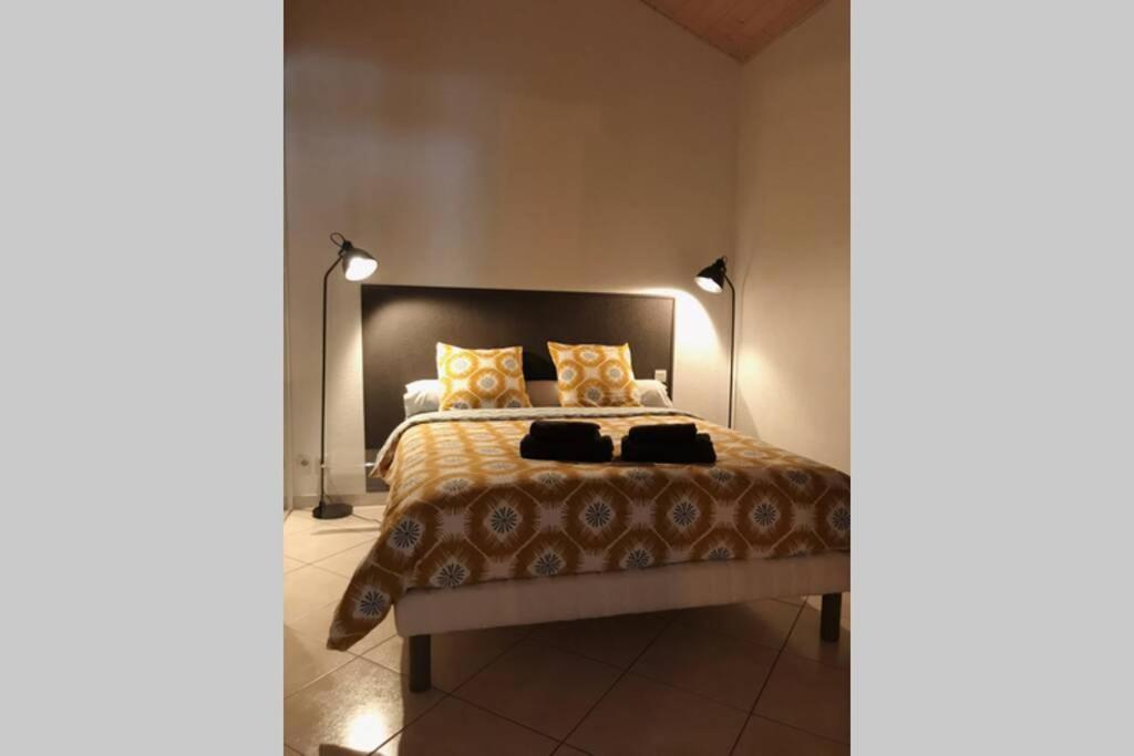 Maison Entiere Au Pied Du Plateau Du Retord 2 Chambres Sdb - Vouvray Ochiaz Zewnętrze zdjęcie